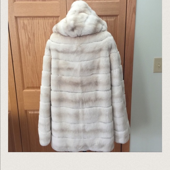 Bloomingdales/Maximilian REX RABBIT 🐇fur p… - Picture 3 of 11